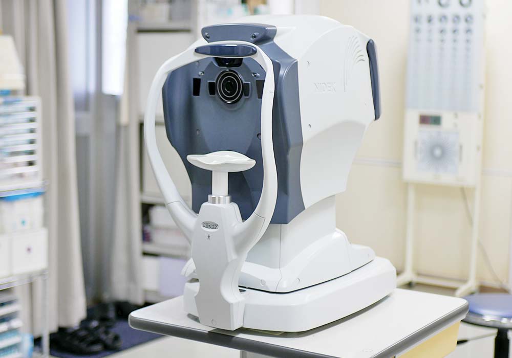 屈折度測定装置（オートレフケラトメーター）